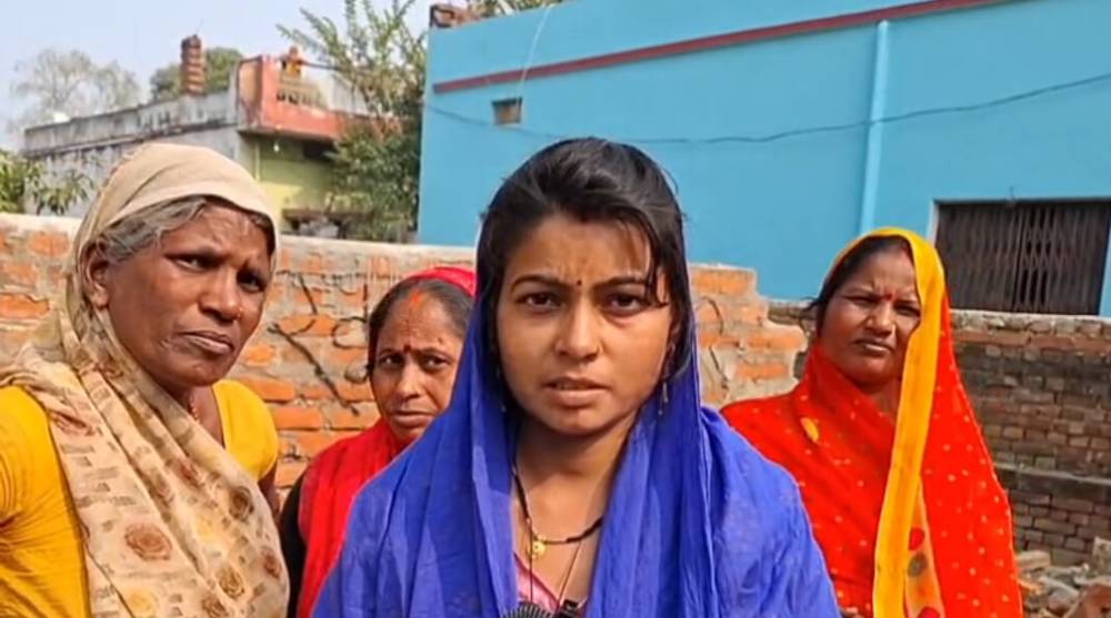 Kashi Ki Aawaz | चंदौली में जमीन हड़पने का आरोप  पीड़ित ने जान-माल की सुरक्षा के लिए SP से लगाई गुहार