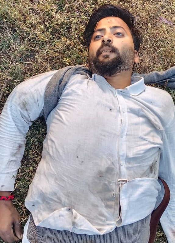 Kashi Ki Aawaz | ट्रेन से गिरकर युवक की दर्दनाक मौत, परिजनों में मचा कोहराम