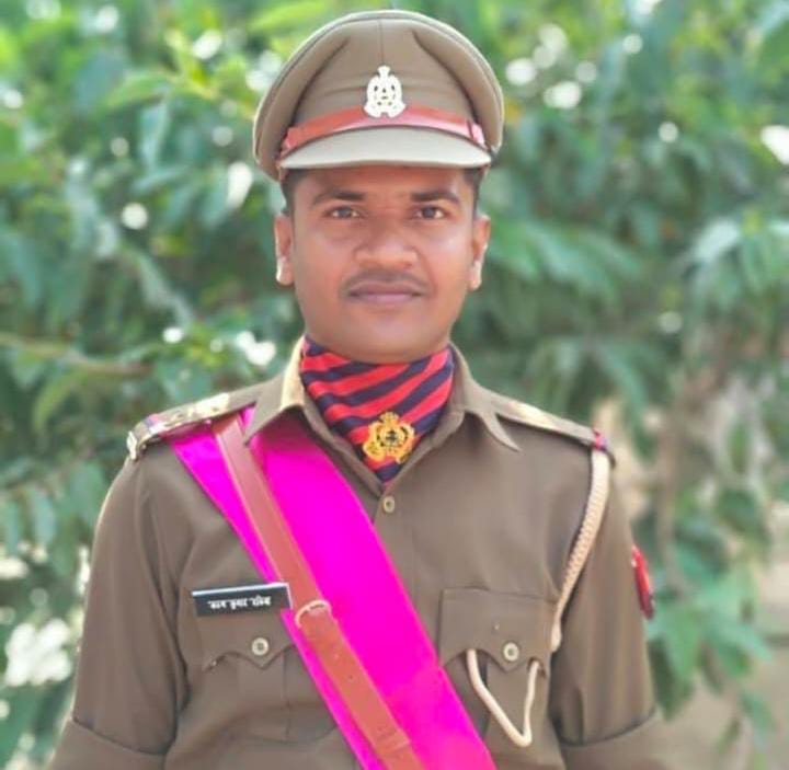 Kashi Ki Aawaz | सड़क हादसे में सब इंस्पेक्टर वरुण कुमार की दर्दनाक मौत, पुलिस महकमे में शोक की लहर