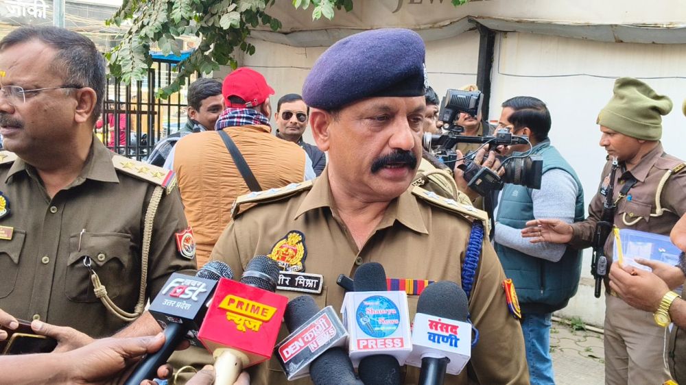 Kashi Ki Aawaz | कफ सिरप तस्‍करी - मुख्‍य आरोपी शुभम जायसवाल के पिता भोला की 28.50 करोड की संपत्ति जब्‍त