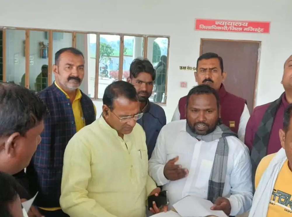 Kashi Ki Aawaz | फोरलेन निर्माण से नदियों की चौड़ाई घटी, किसानों ने जताई बाढ़ की आशंका