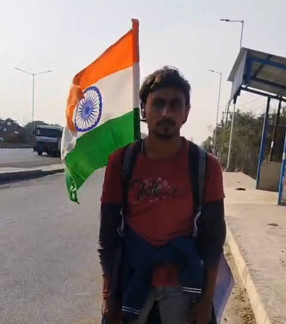 Kashi Ki Aawaz | प्रयागराज का छात्र स्केटिंग से पटना रवाना, खान सर से मिलने की यात्रा पर निकला अभिनव तिवारी