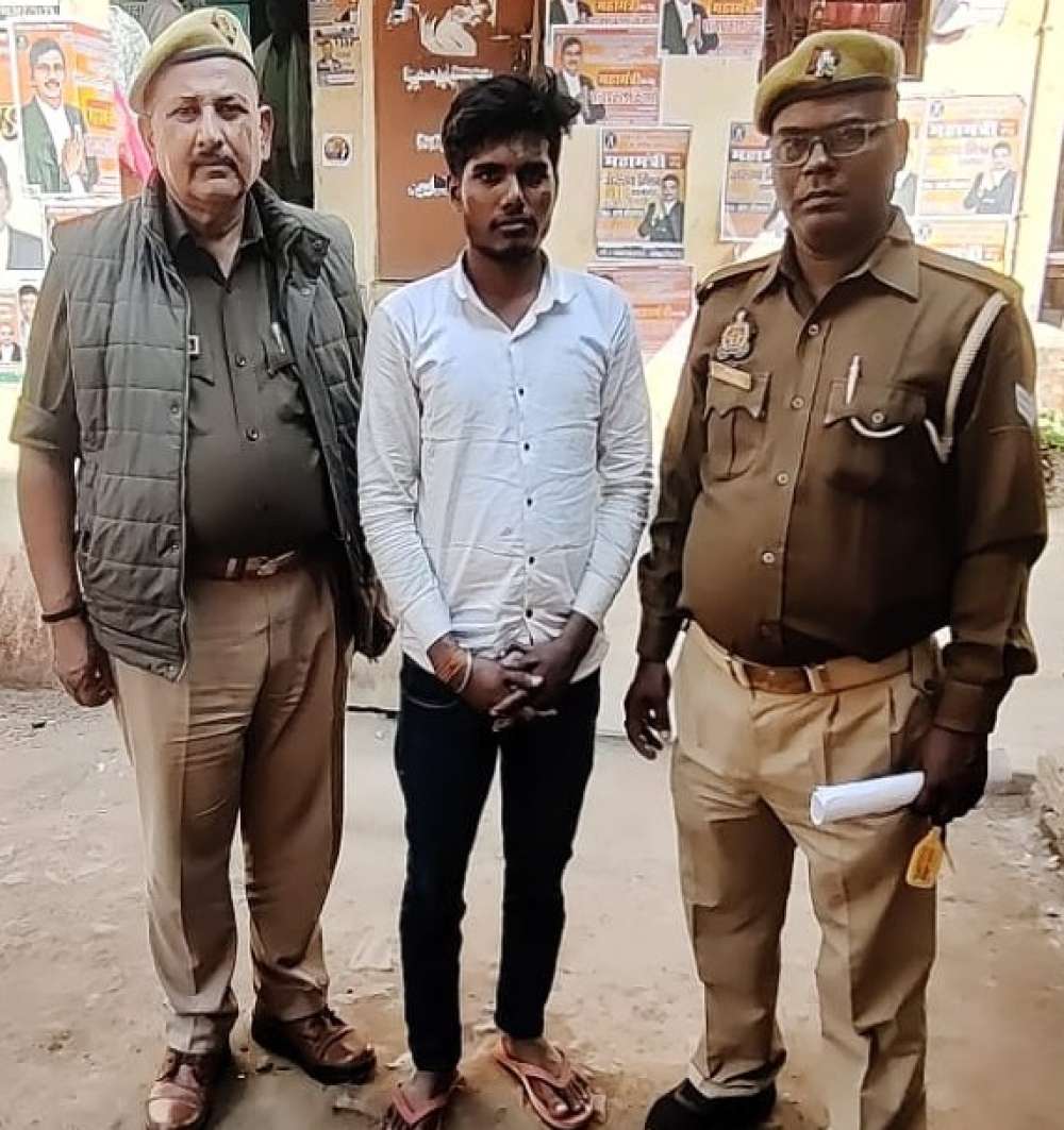 Kashi Ki Aawaz | कन्दवा पुलिस को सफलता: गोवध निवारण अधिनियम के वांछित अभियुक्त को किया गिरफ्तार