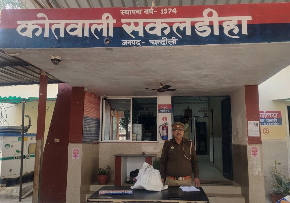 Kashi Ki Aawaz | बाल अपचारी से चोरी का टूल्लू पम्प बरामद।